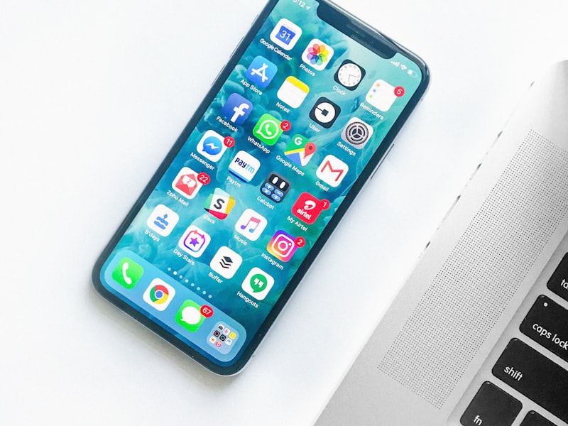 斗球App在iPhone灵动岛上显示实时比分的特写界面